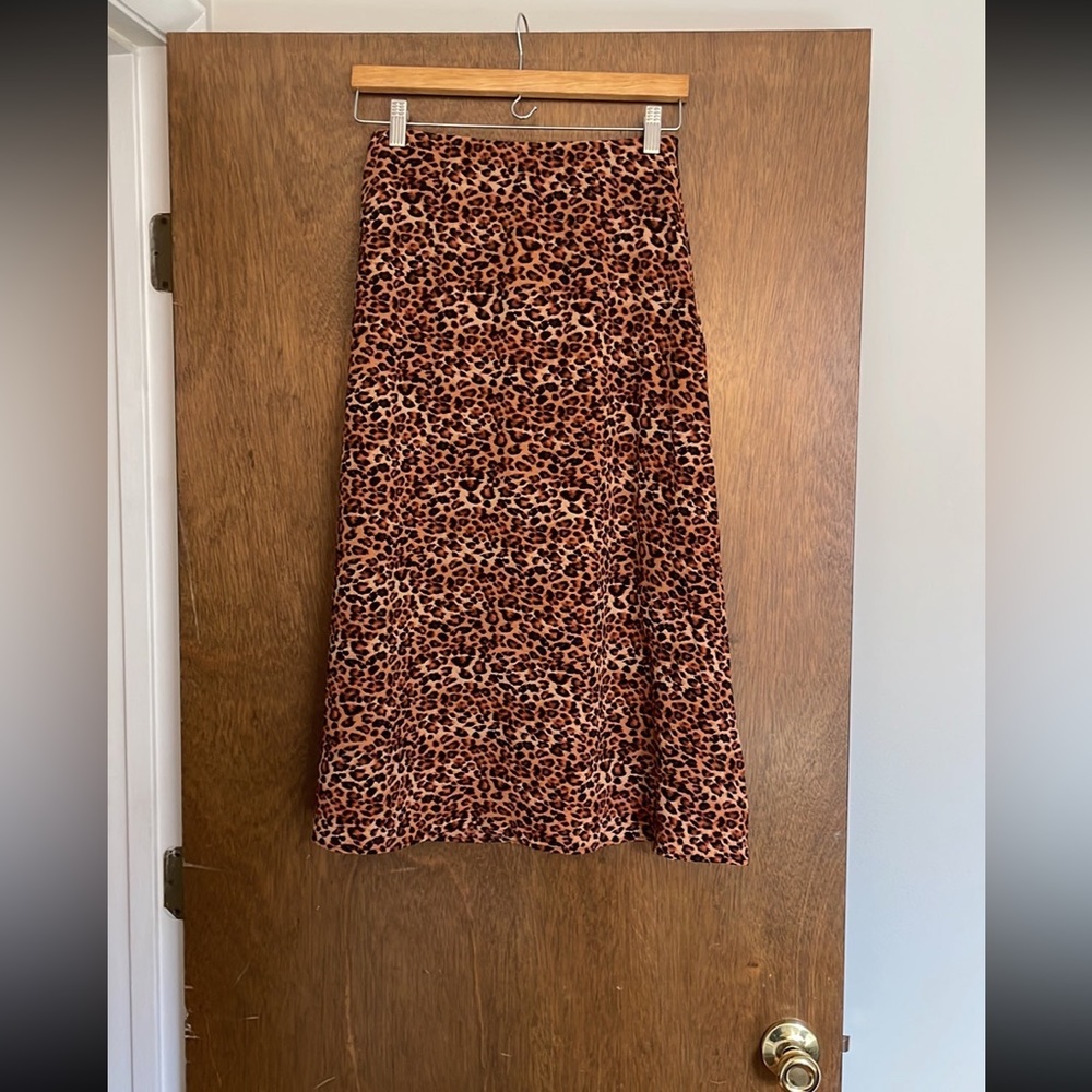 Loveappella Womens Cheetah Print Midi Skirt - Medium